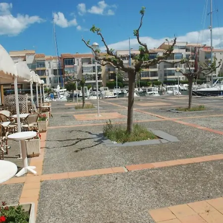 Appartement Studio Cap D'agde, 1 Pièce, 4 Personnes - Fr-1-607-111